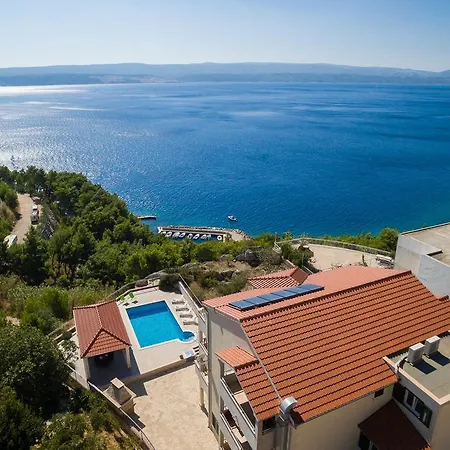 Beachfront Apartments Lara Omis Exterior photo