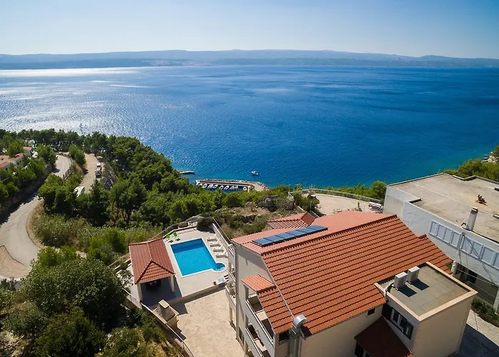 Beachfront Apartments Lara
