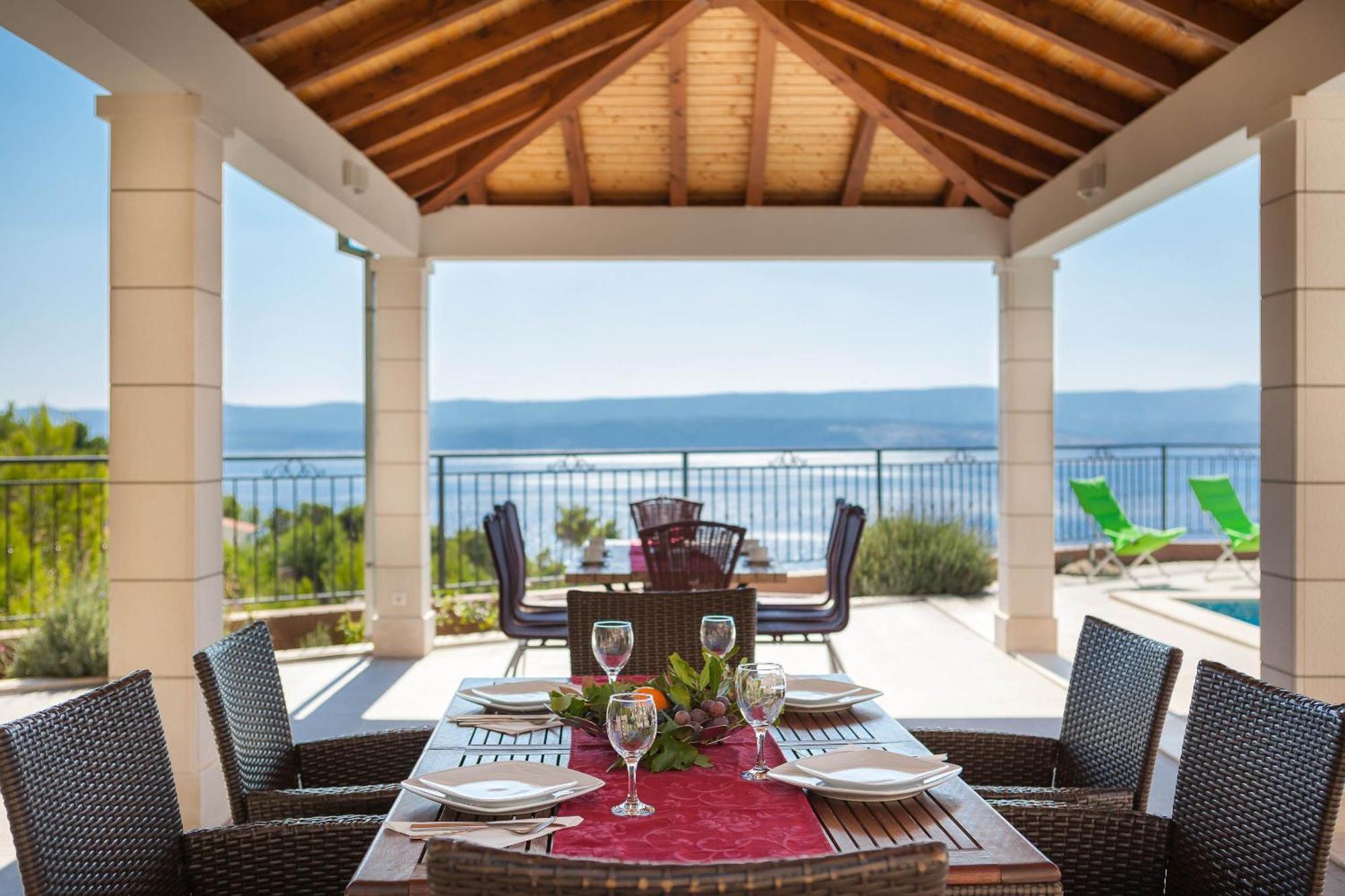 Apartment Beachfront Lara *