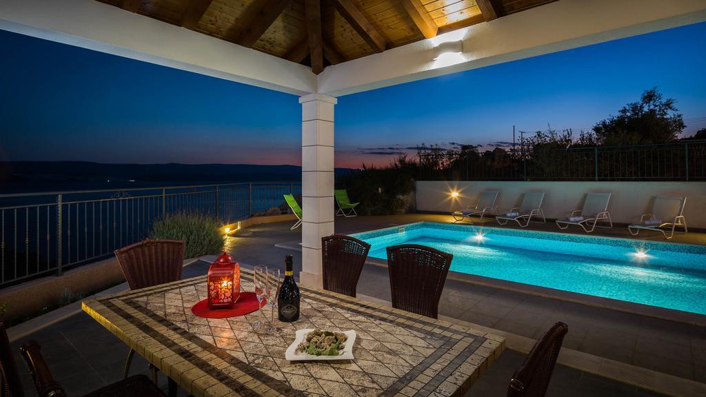 Apartment Beachfront Lara *