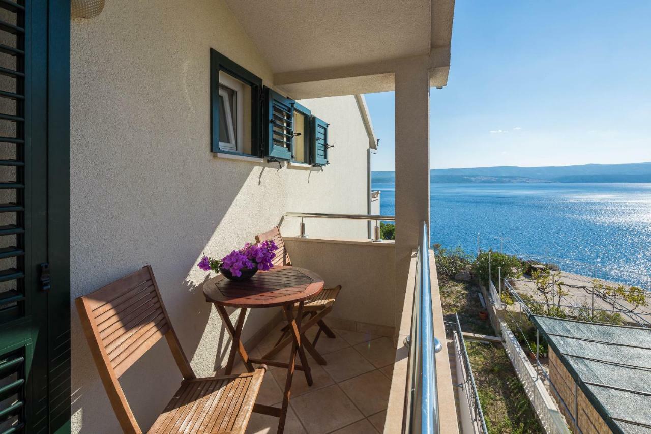 Apartment Beachfront Lara